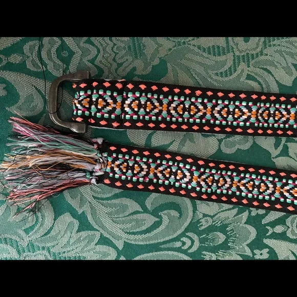 New without tags Free People
Caravan Textile Wrap Belt One size 
Fringe ends - Picture 3 of 9